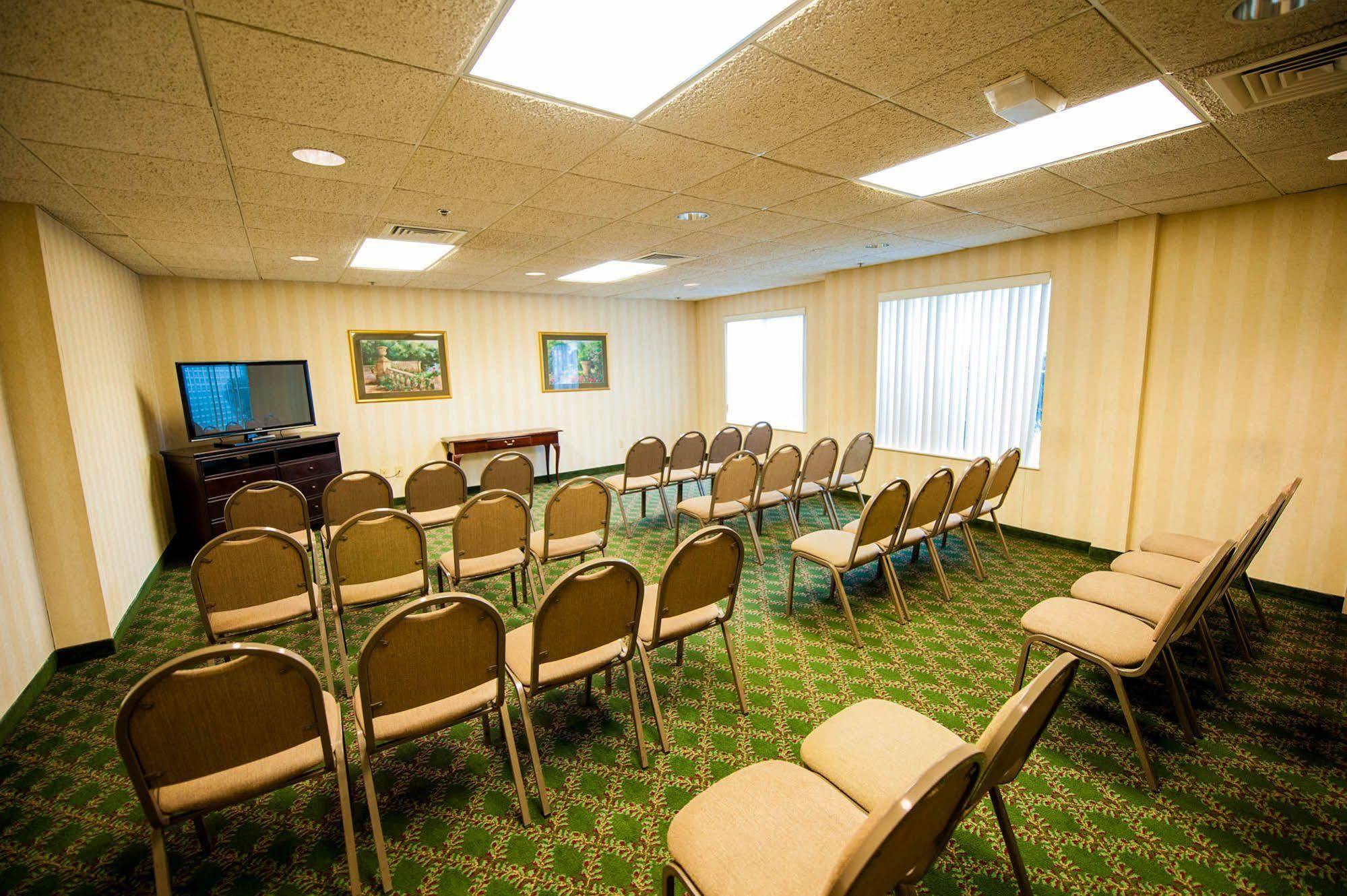 Greystone Inn & Suites Vance Dış mekan fotoğraf