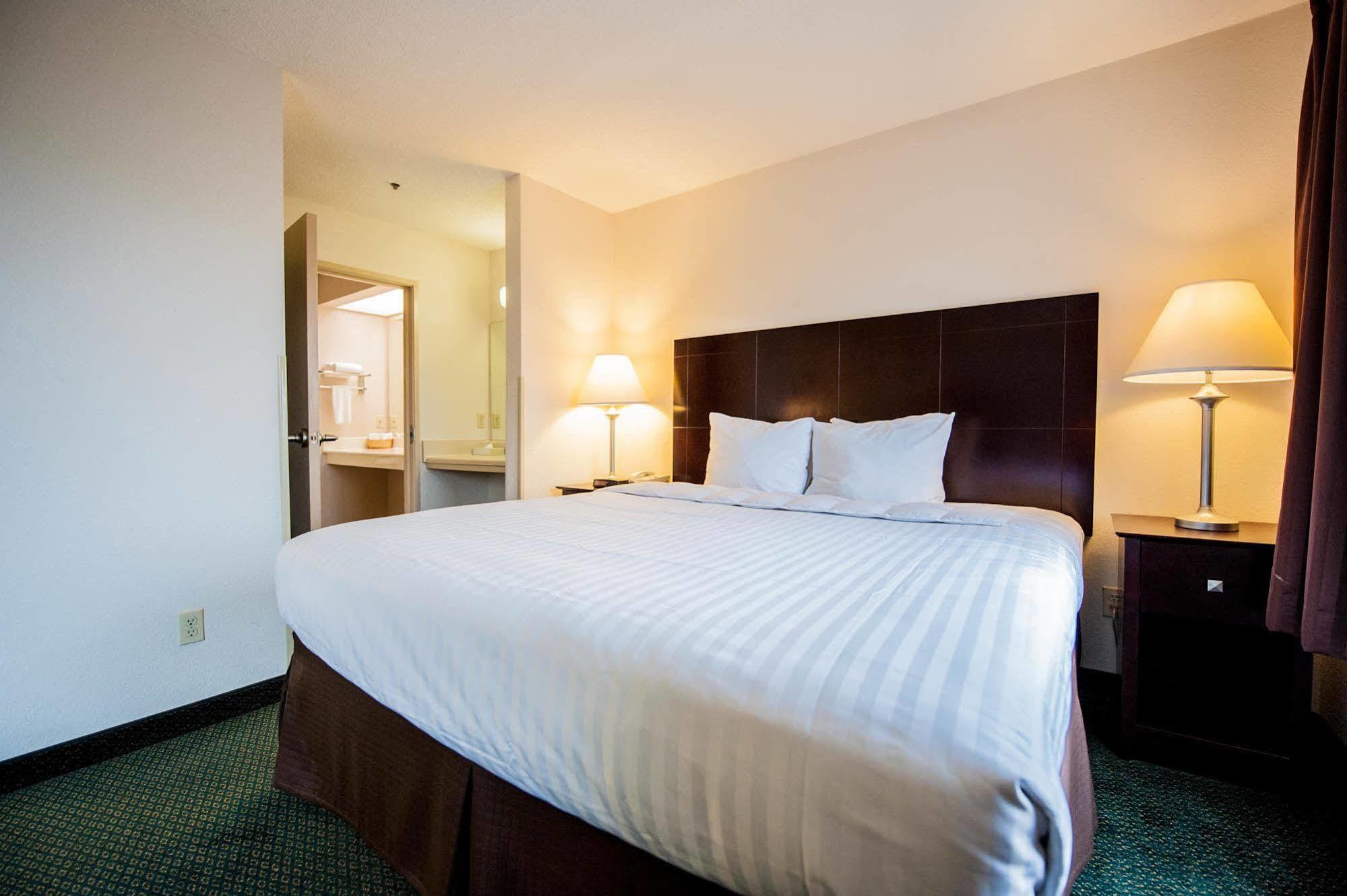 Greystone Inn & Suites Vance Dış mekan fotoğraf